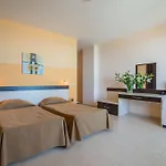 Sunrise Golden Sands 4* فارنا