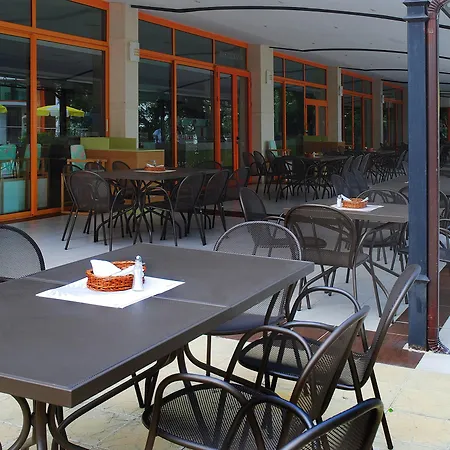 Sunrise Golden Sands Hotel